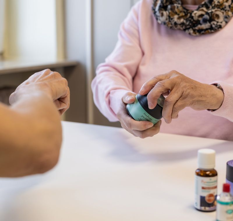 ADL-Training bei Ergotherapie Reblin