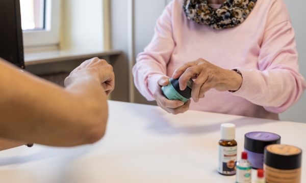 ADL-Training bei Ergotherapie Reblin